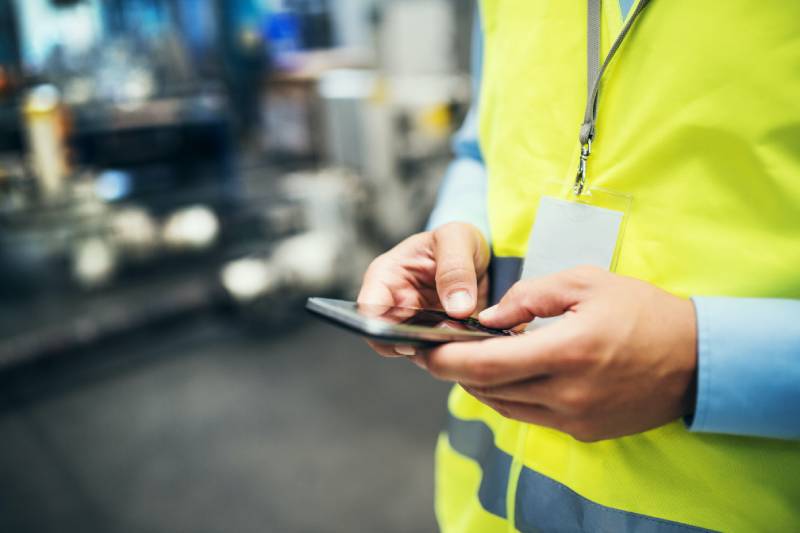 Team member using the AvailableDay app